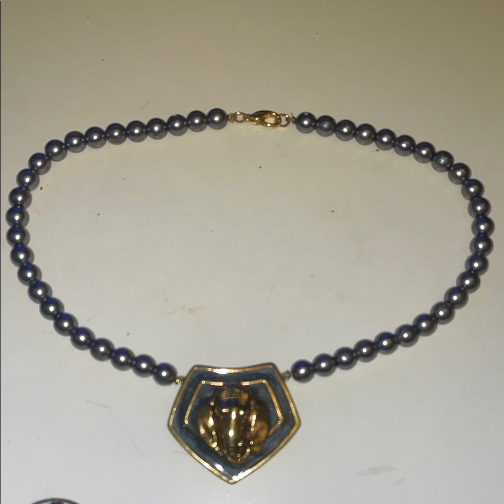 Elegant Gold and Blue Beaded Necklace - Picture 3 of 6